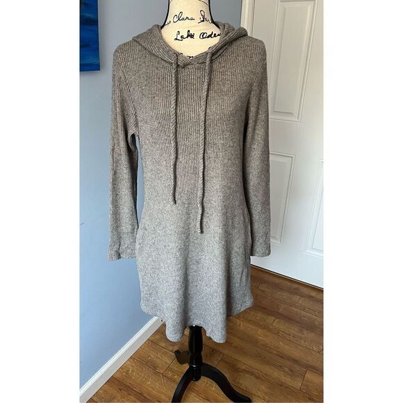 NWOT - Kaileigh Women’s LP Hooded Drawstring Sweater Dress Gray Boho - Picture 2 of 8